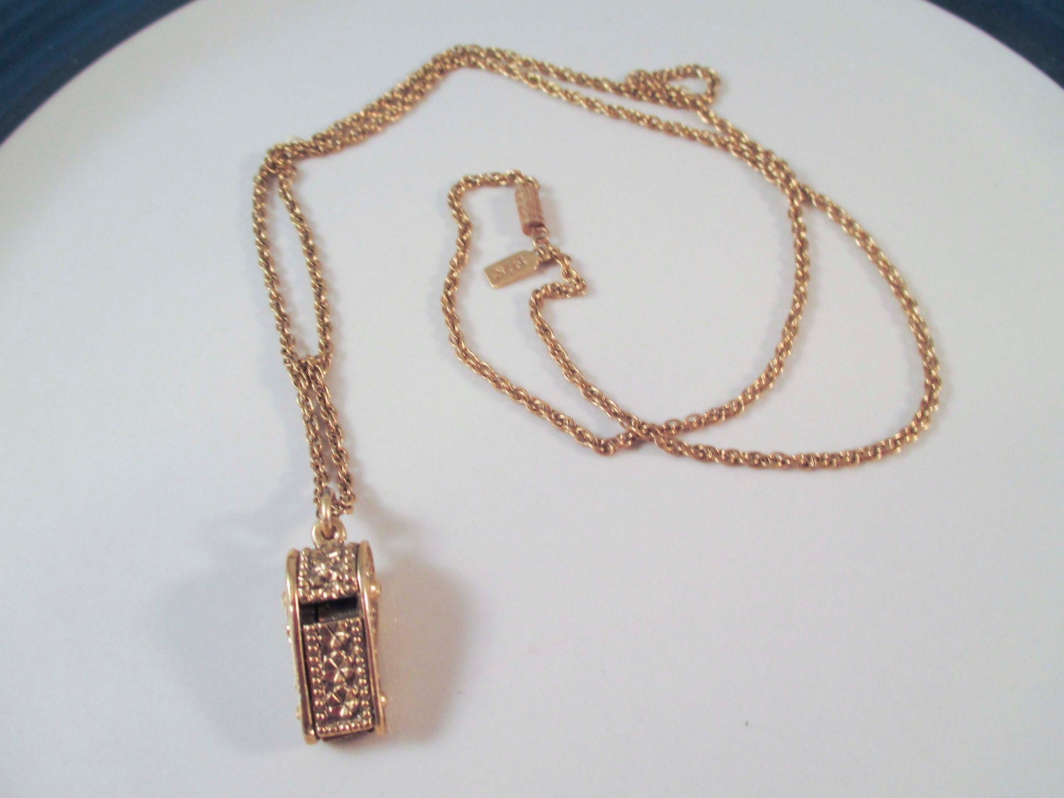 1928 Gold Whistle Necklace Vitnage Antique