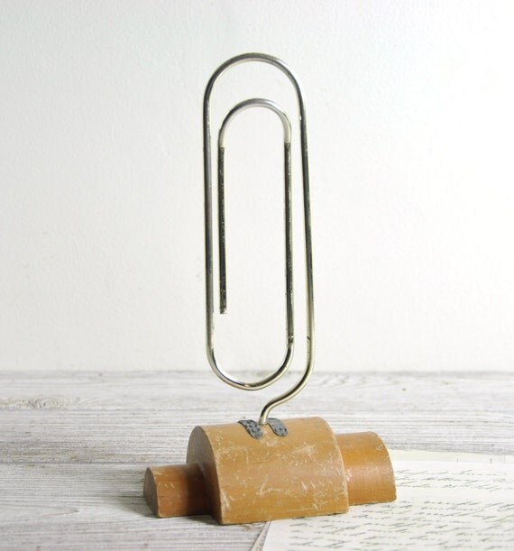 Vintage Large Paper Clip Photo or Note Holder