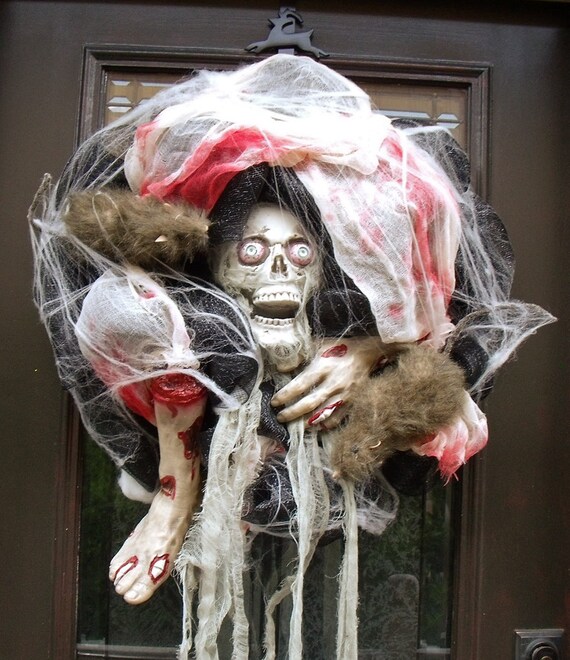 gory halloween wreath scary halloween decor decoration skull gory halloween wreath scary halloween decor decoration skull