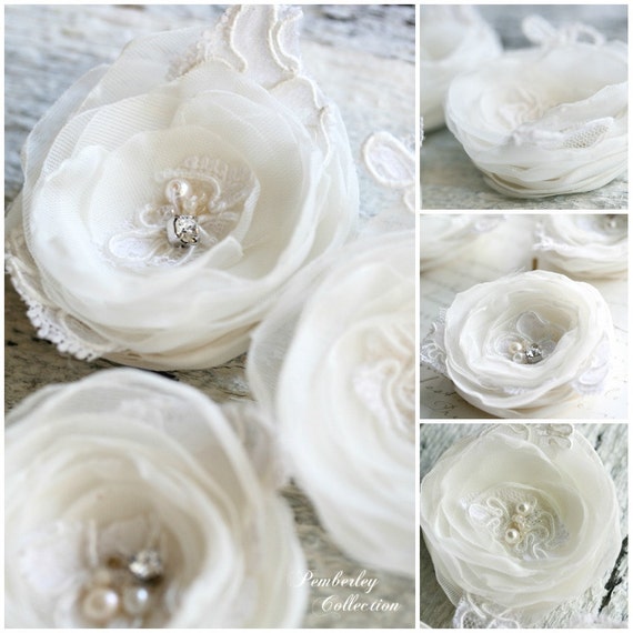 Bridal Hair Flowers Set of 3 OffWhite Flowers White