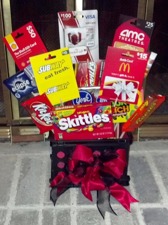 Items similar to Custom Candy and Gift Card Basket on Etsy