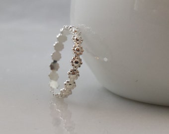 Skinny Sterling Silver Daisy Flower Ring- Floral Knuckle Midi Ring