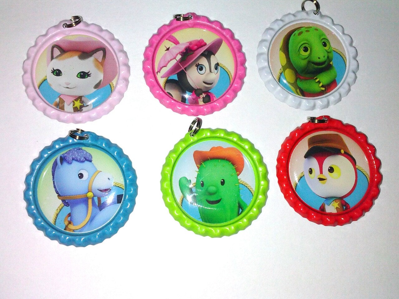 sheriff cali bottlecap necklace disney party favor gifts