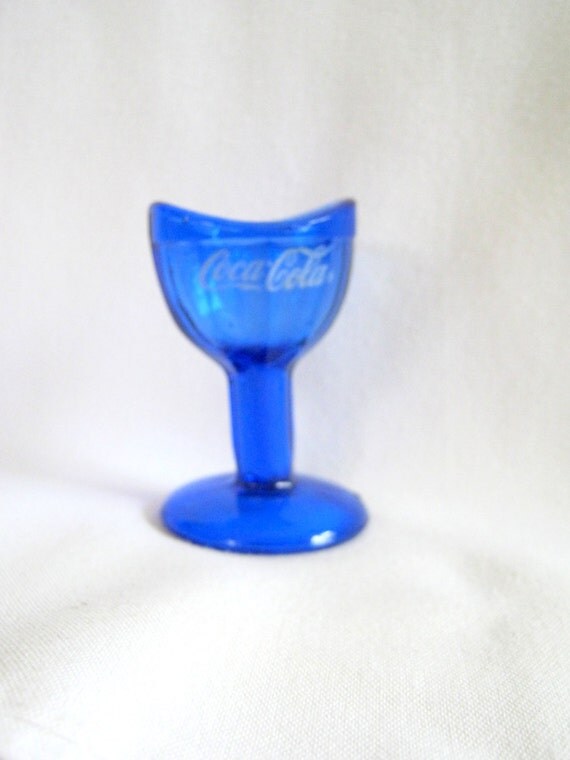 Rare Coca Cola Blue Glass EYE WASH CUP Octagon Shaped White