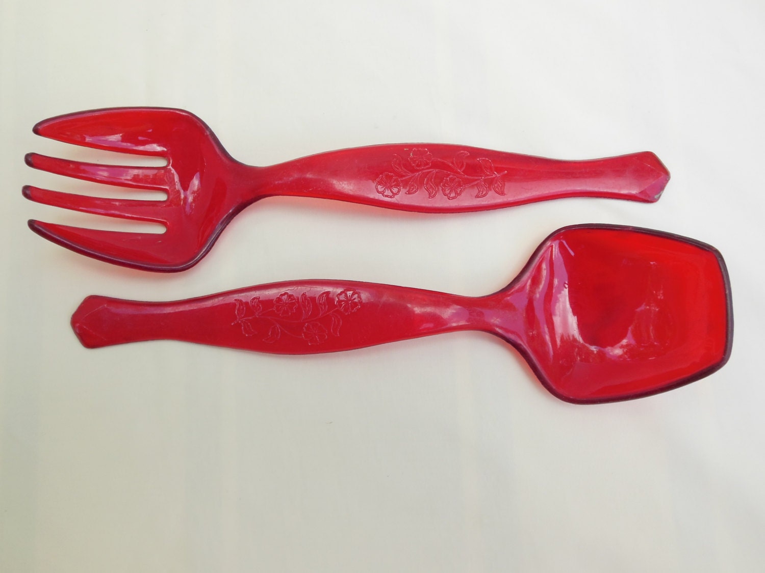 Large Red Plastic Fork and Spoon Shabby Salad Servers by ellesh71
