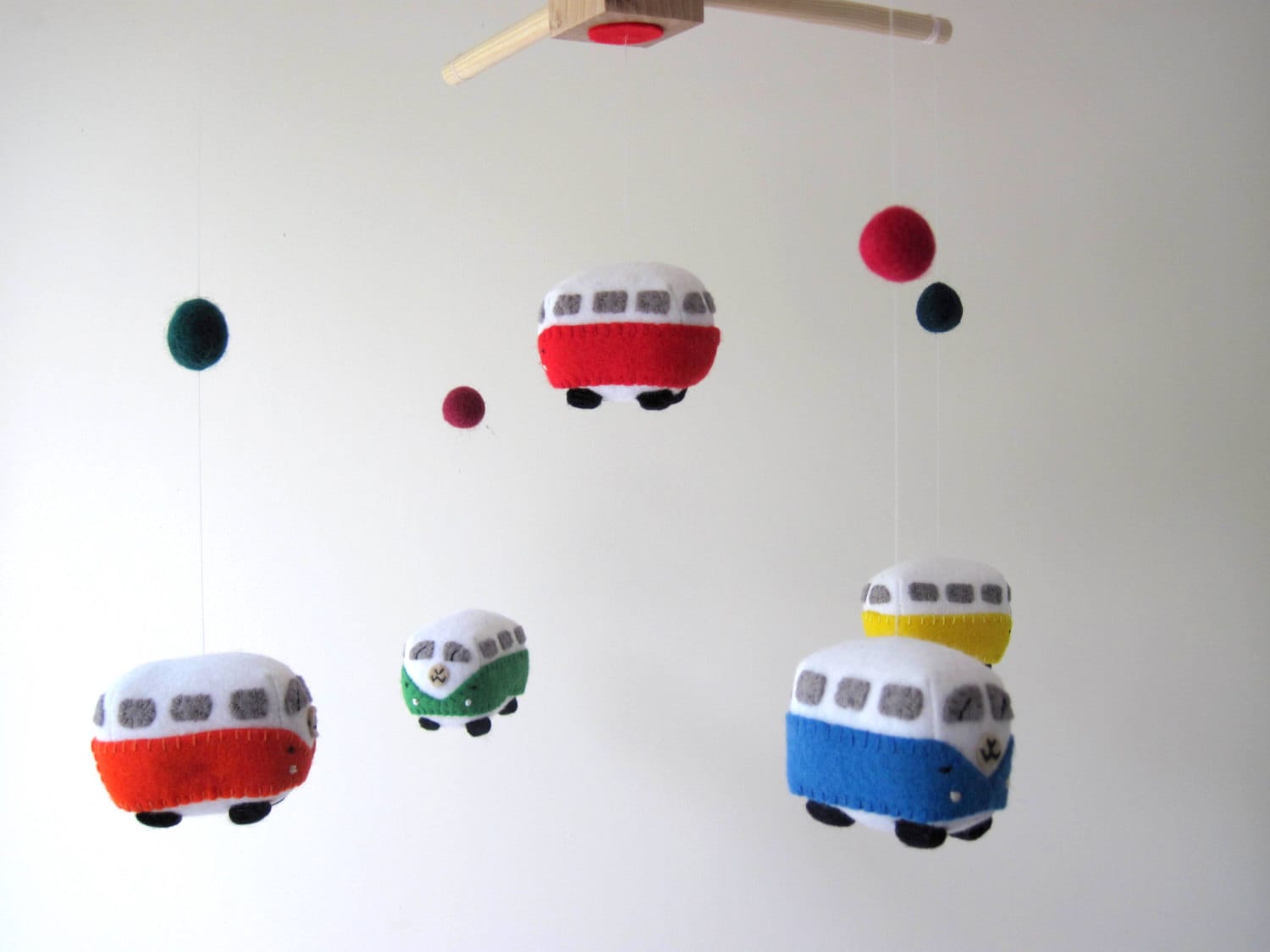 Vw Campervan Felt Mobile Toy Car Kombi Bus Felt Baby Mobile - ðzoom vw campervan felt mobile toy car kombi bus felt baby mobile - ðzoom