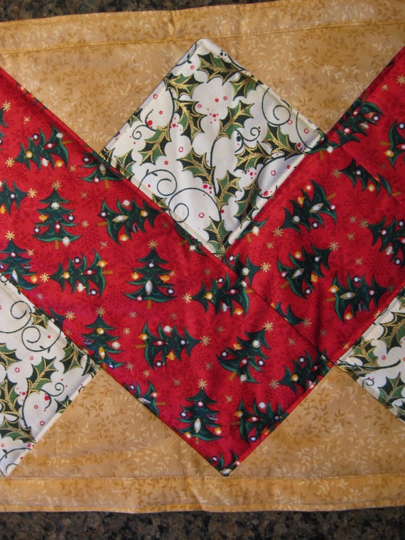 etsy Christmas runner Quilted christmas table Runner  Table