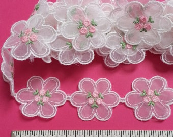 Vintage tulle flower lace with pink flower center, 1 1/4" wide, 1 yard piece (R-199-1)