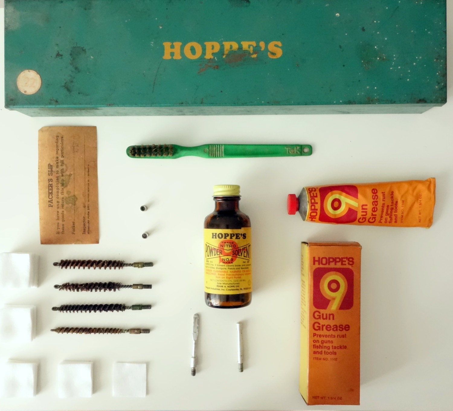 Vintage Hoppes Gun Cleaning Kit Green Metal Box w. Lid and