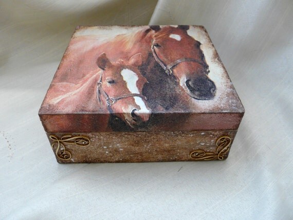 horse toy box