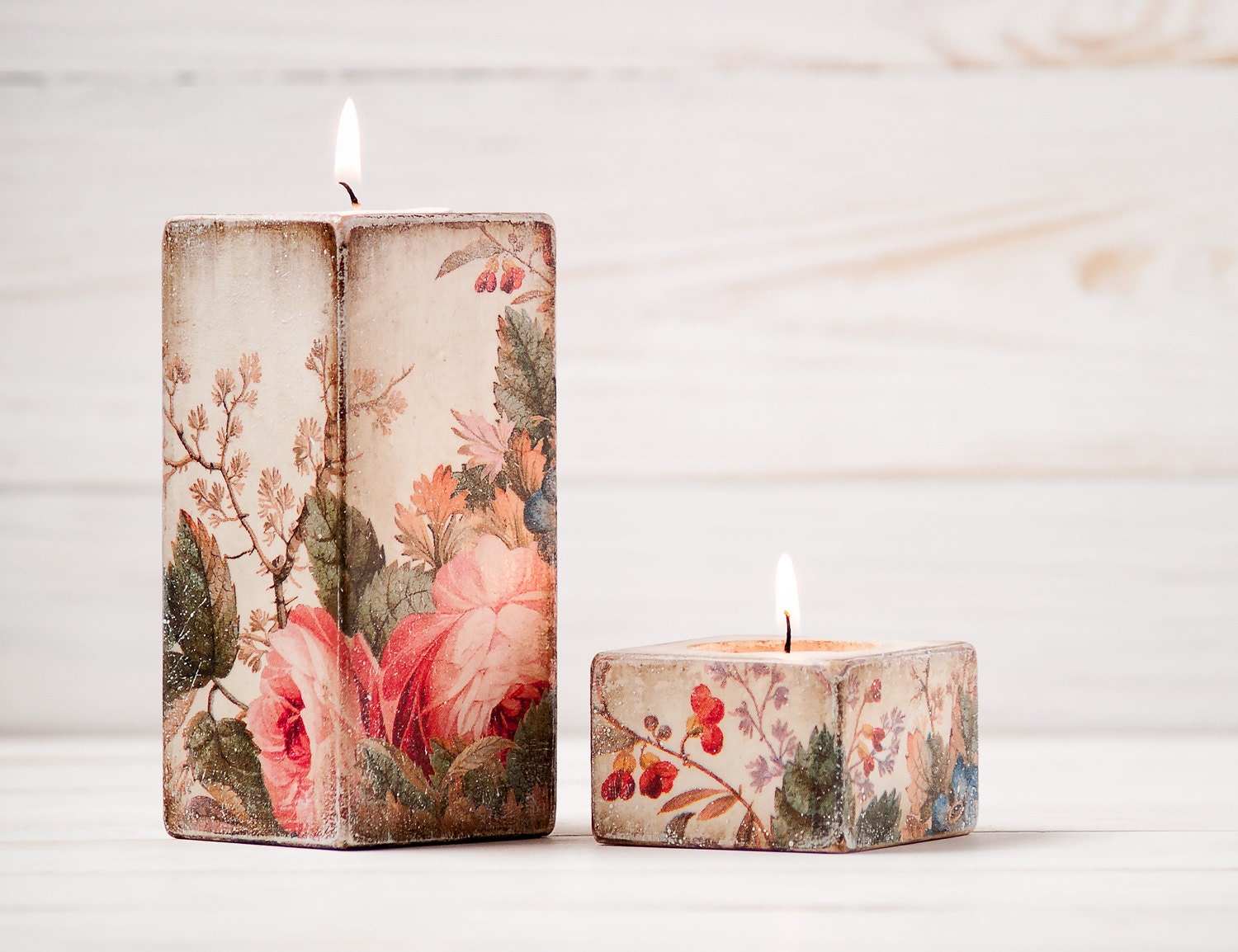 Valentines Day Candle Holders White Red RosesTabletop