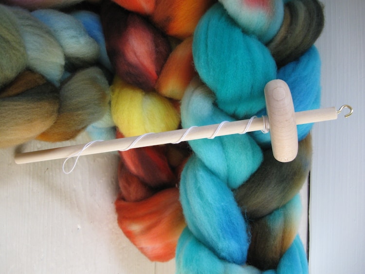 4oz Handdyed Beginner Spindle Kit Top Whorl by WalnutFarmDesigns