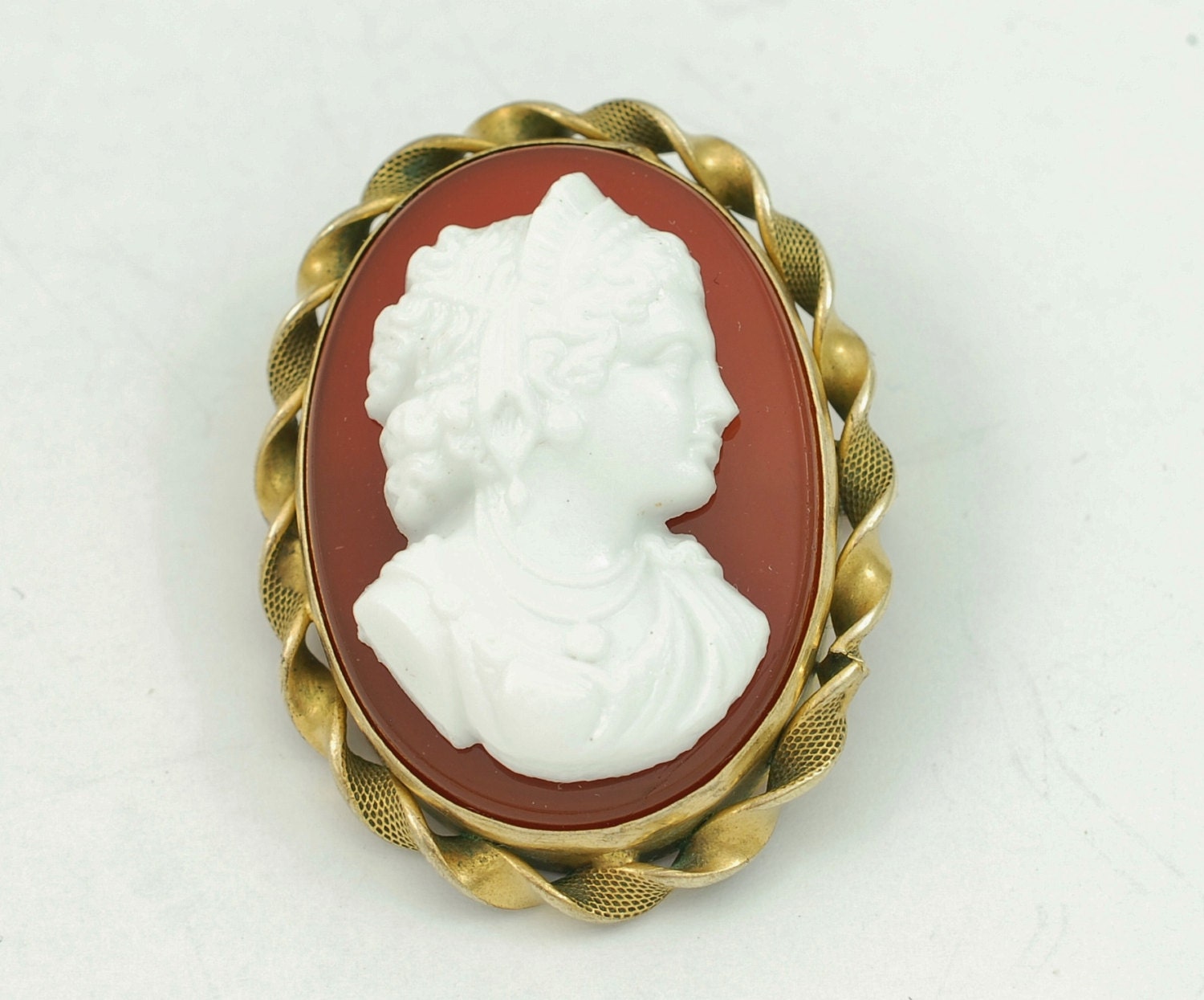 Old Vintage Glass Cameo Brooch ~ Lot 8213 – Haute Juice