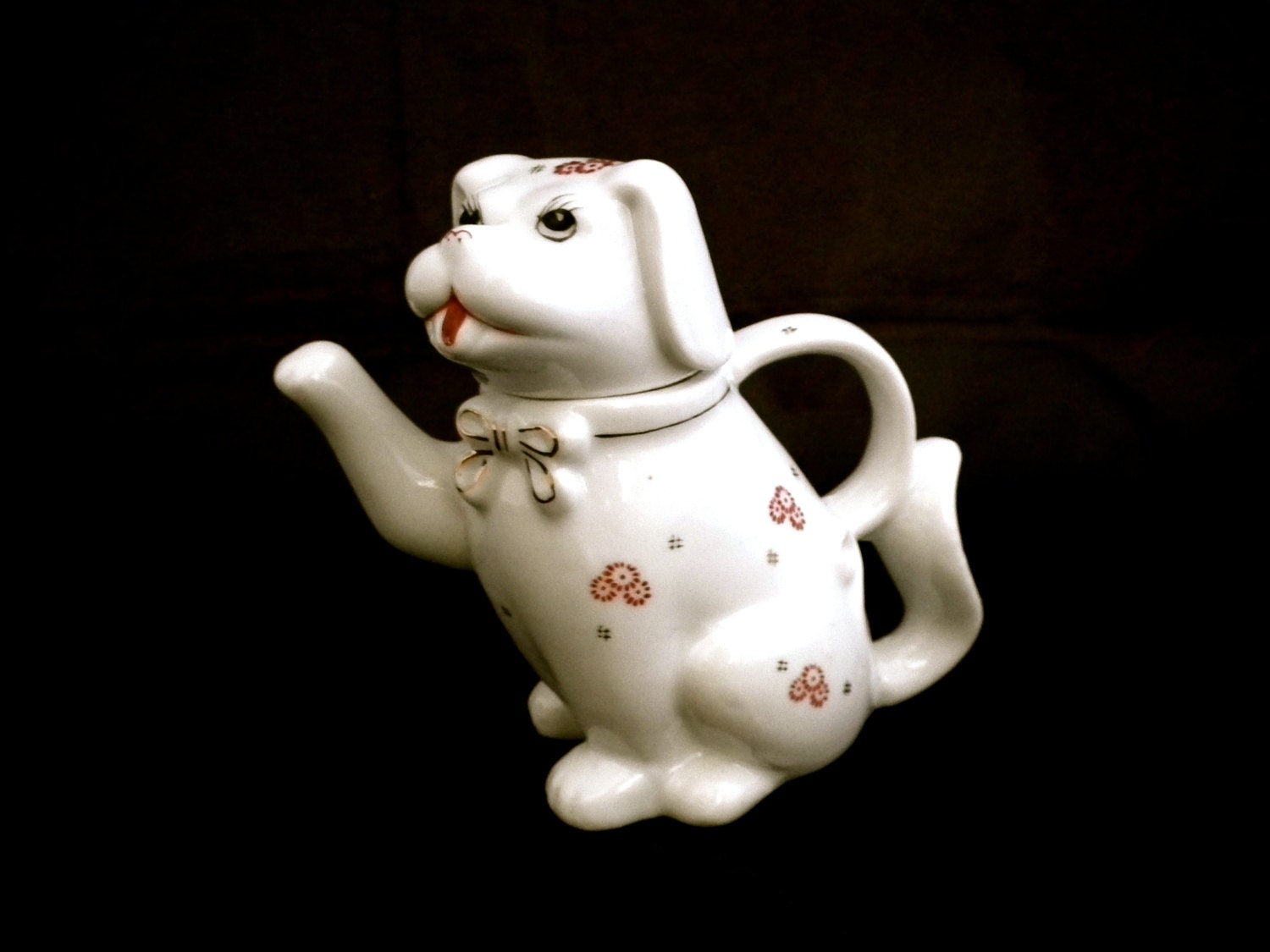 Dog Tea pot, China Lucky Dog TeaPot, Kitsch Dog TeaPot, Ceramic Dog