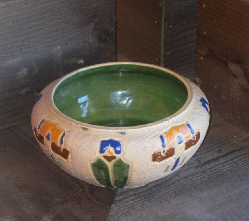 Roseville Pottery Mostique Bowl Arts & Crafts Mission