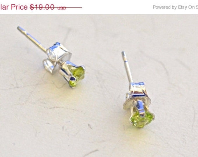 Natural Peridot Studs, Petite 3mm Round, Natural, Set in Sterling Silver E 412