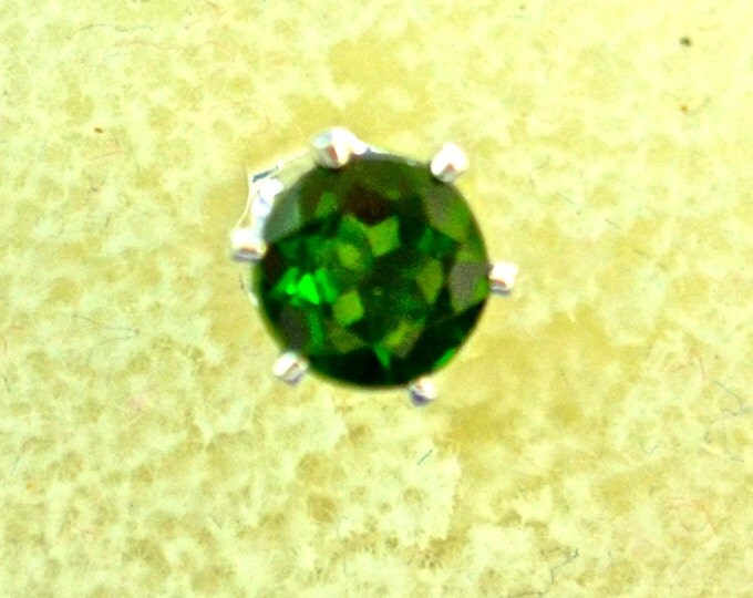 Chrome Diopside Studs, 5mm Round, Natural, Set in Sterling Silver E483