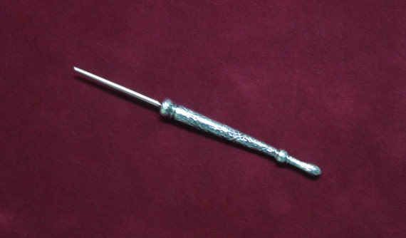 Laying Tool, Pewter Laying Tool, Ornate Pewter Laying Tool, Needlework Accessories, Pewter Needlepoint Accessories, Elizabethan Laying Tool