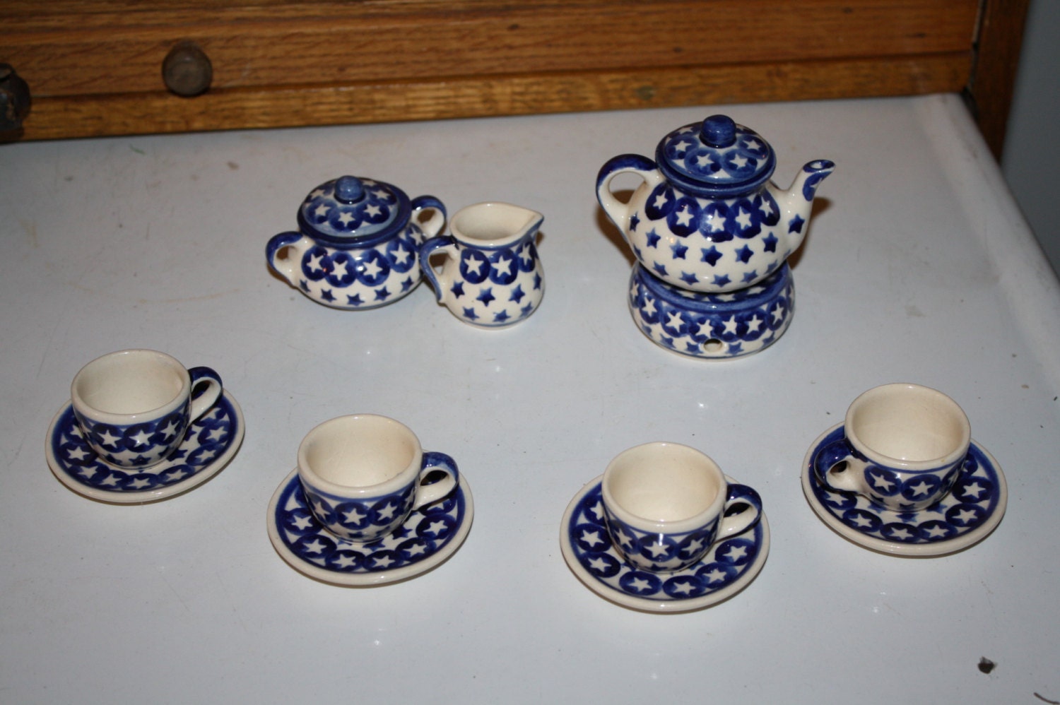 VIntage set of miniature Polish Pottery Tea set. 4