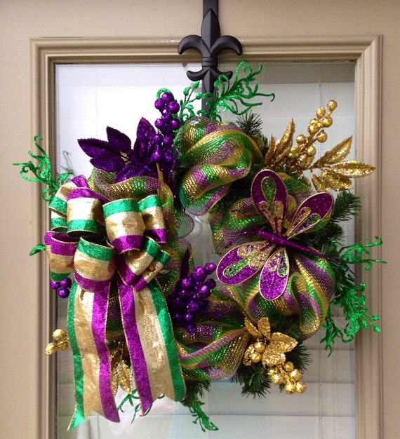 Items similar to Mardi Gras garden wreath..READY TO SHIP on Etsy