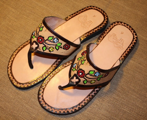 Flower Brown Leather Mexican Shoes-Flip by RanchoAlpino on Etsy