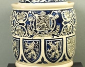 Chewing tobacco or tobacco pot blue stoneware with belgian coat of arms