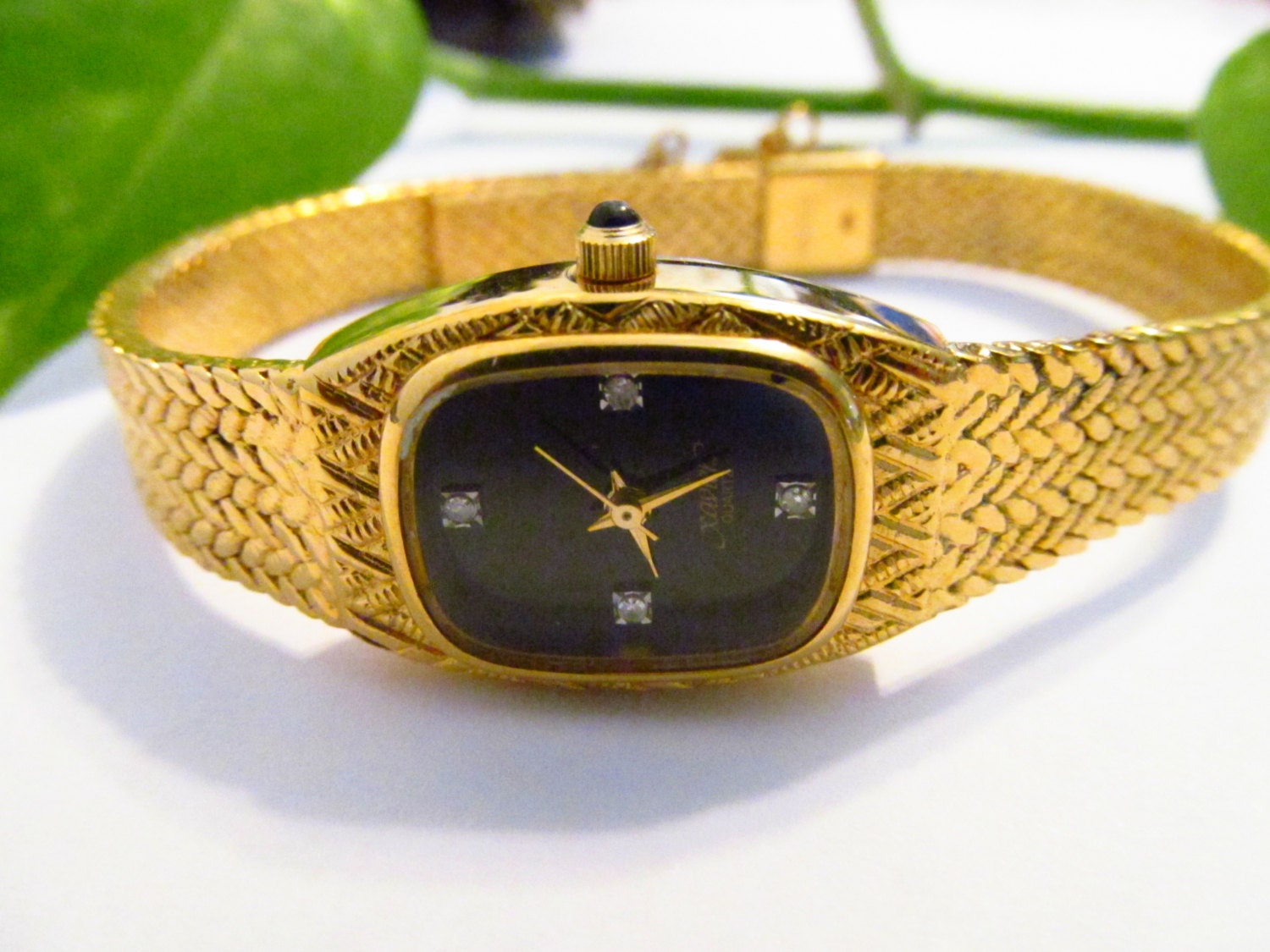 Pretty Vintage Xavier Quartz Ladies Dress Faux Diamond Face