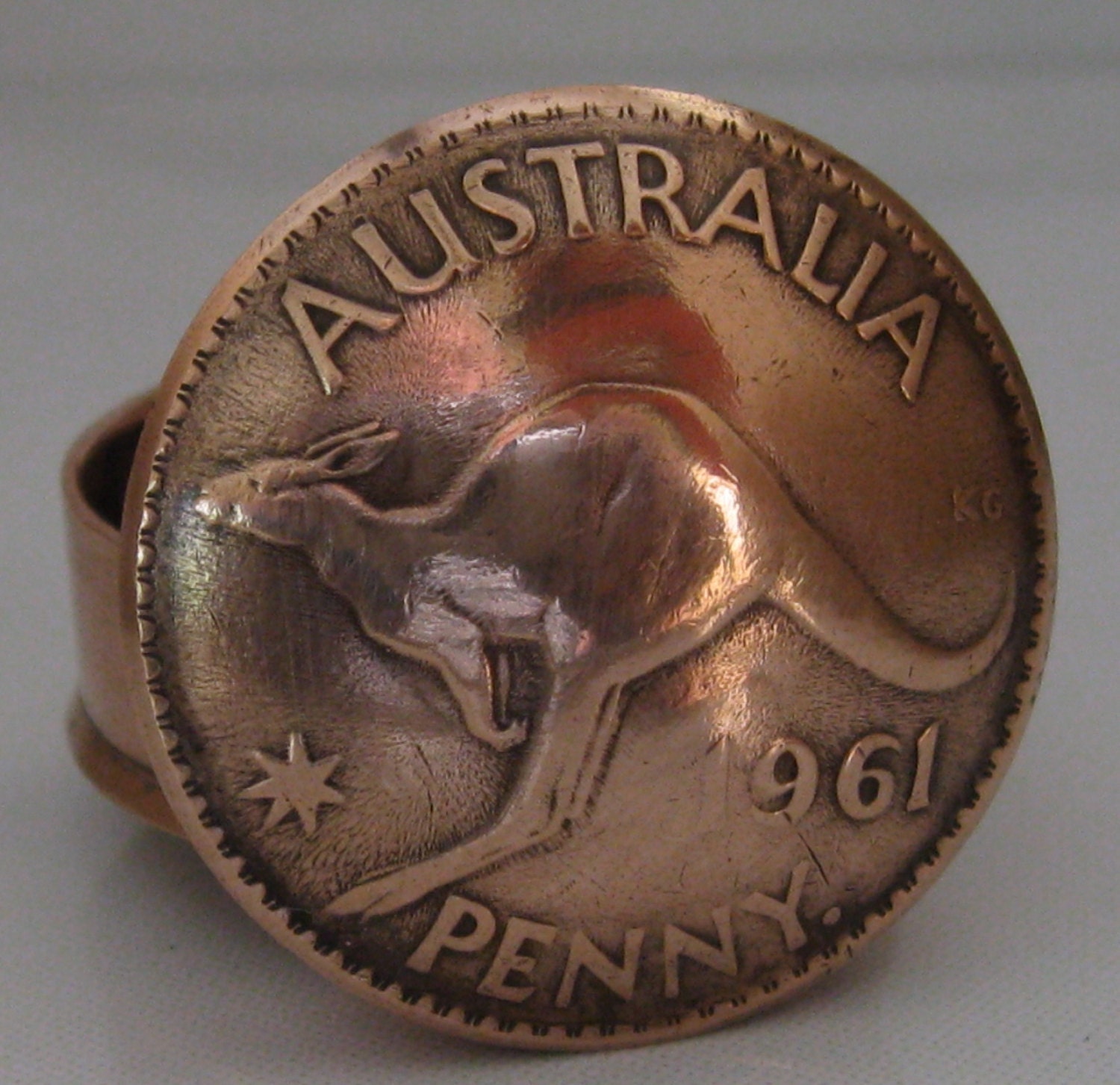 Australian Kangaroo Penny Coin Pill Box / Snuff Box / Keepsake