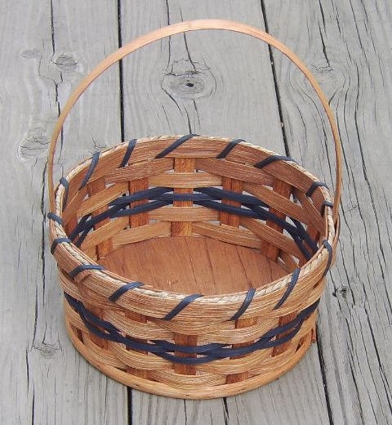 Amish Handmade Berry Basket w/Reed Handle