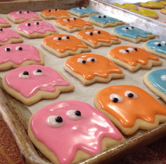 PAC man theme cookies by EvaPopCookies on Etsy