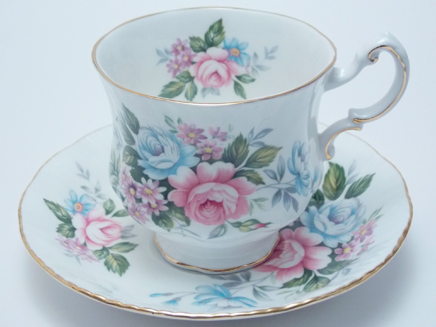 paragon-vintage-fine-bone-china-tea-cup-and-saucer