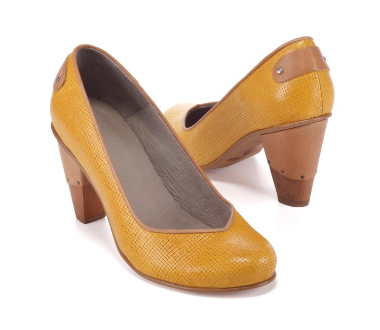tan coloured shoes ladies