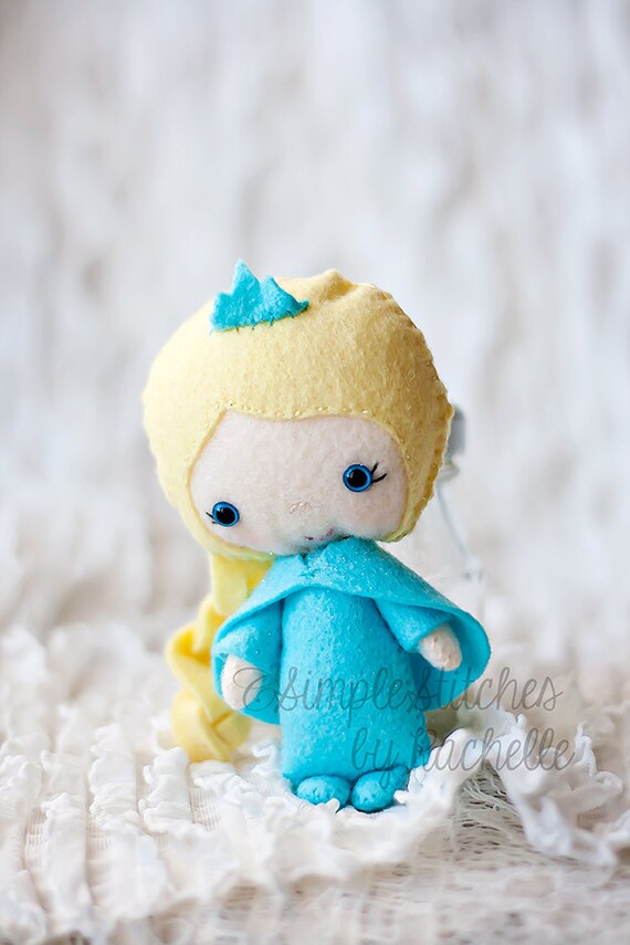 elsa felt doll