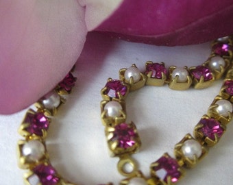 Vintage Pearl And Fushia Crystal Rhinestone And Glass Pearl Chain