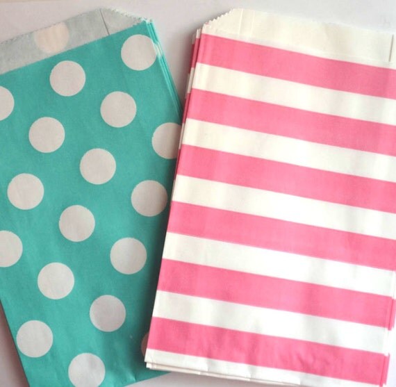 Aqua and Pink Paper Treat bags // Rugby Stripes and Polka Dots // Birthday Party // Wedding supplies // Paper Goods Il_570xn