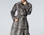 Double-Breasted COAT Wide Collar & Lapels Vogue 1365 Sewing Pattern DONNA KARAN Designer Bust 30.5-31.5-32.5-34-36 Size 6-8-10-12-14 Uncut