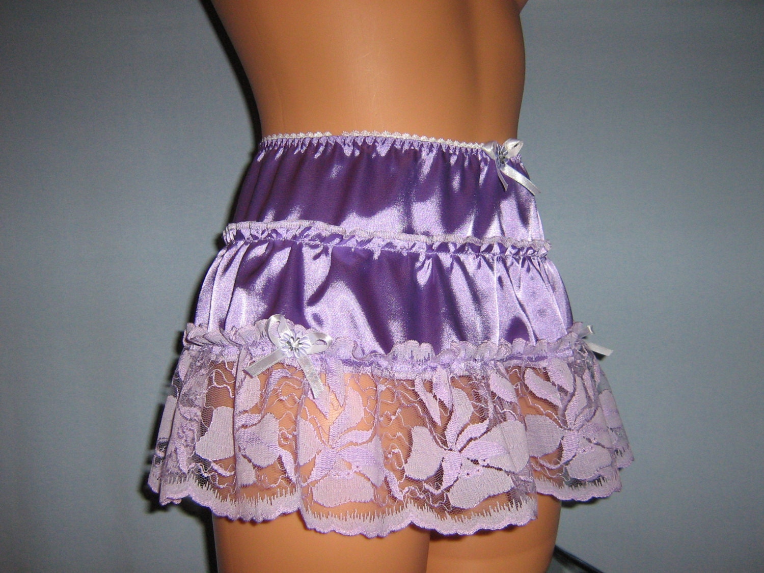 Sexy LAVENDER/BABY PINK Satin Slip Skirt with by VeryVeryIE