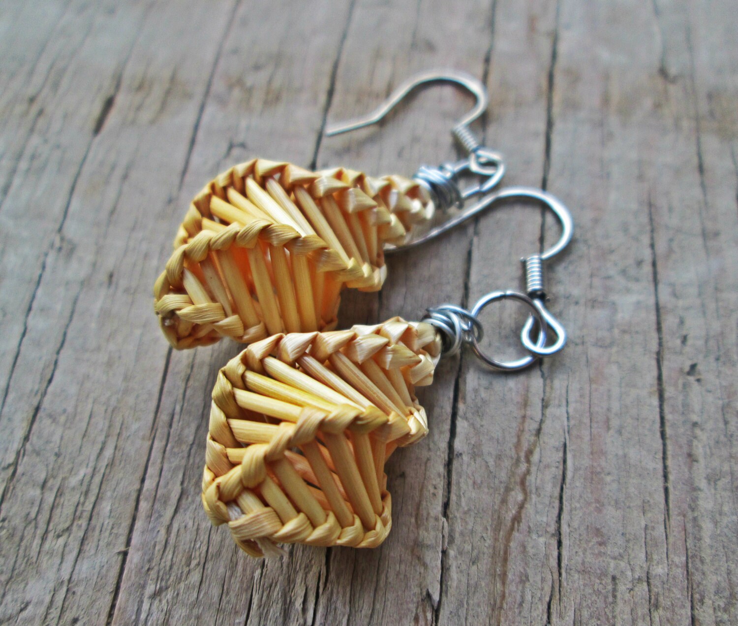 Ecofriendly jewelry Woven Straw Earrings Natural jewelry