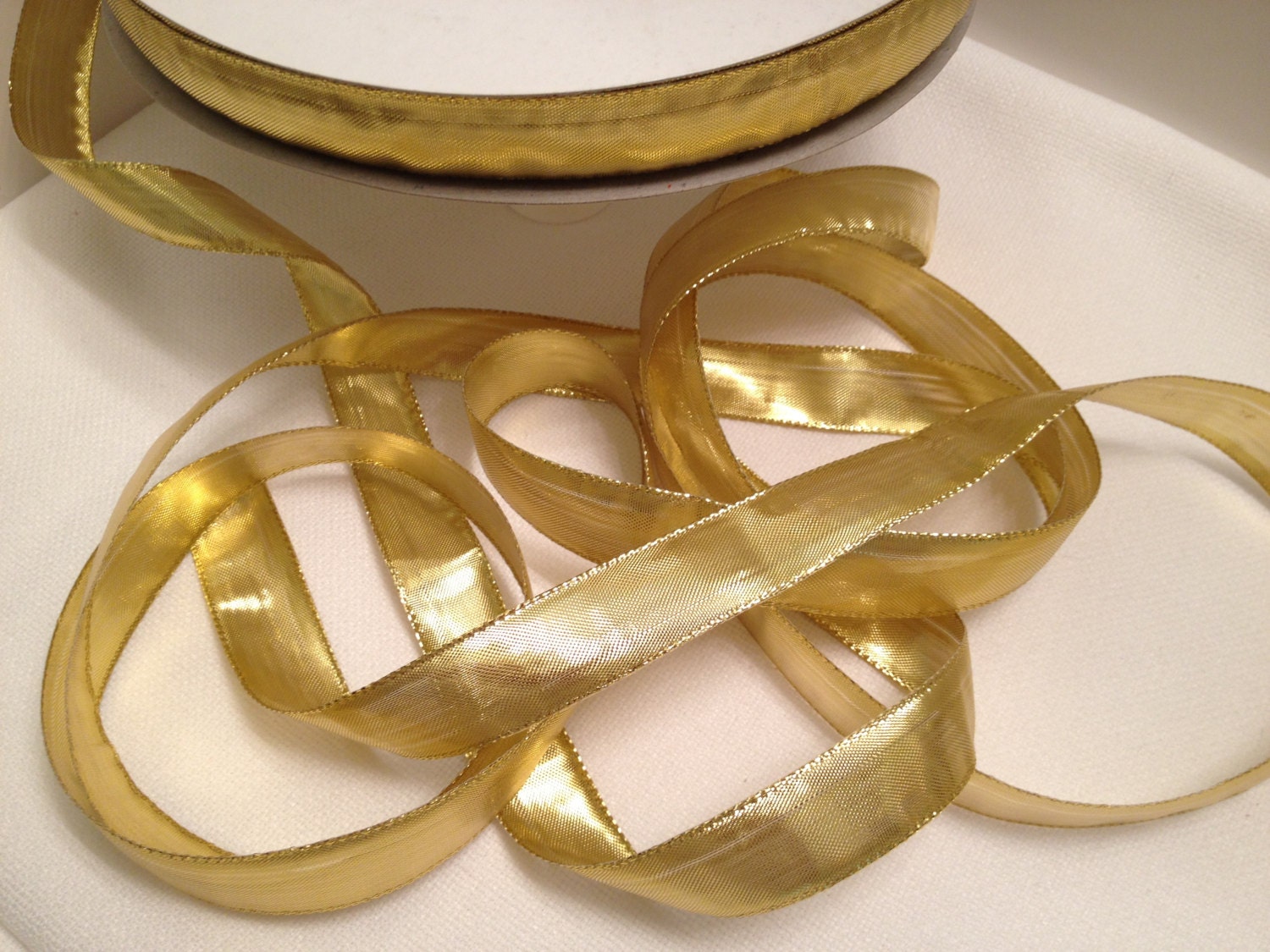 Gold Metallic Ribbon Trim Accessory Gift Wrap