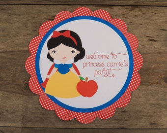 Snow White Party - Personalized Party Sign by The Birthday House