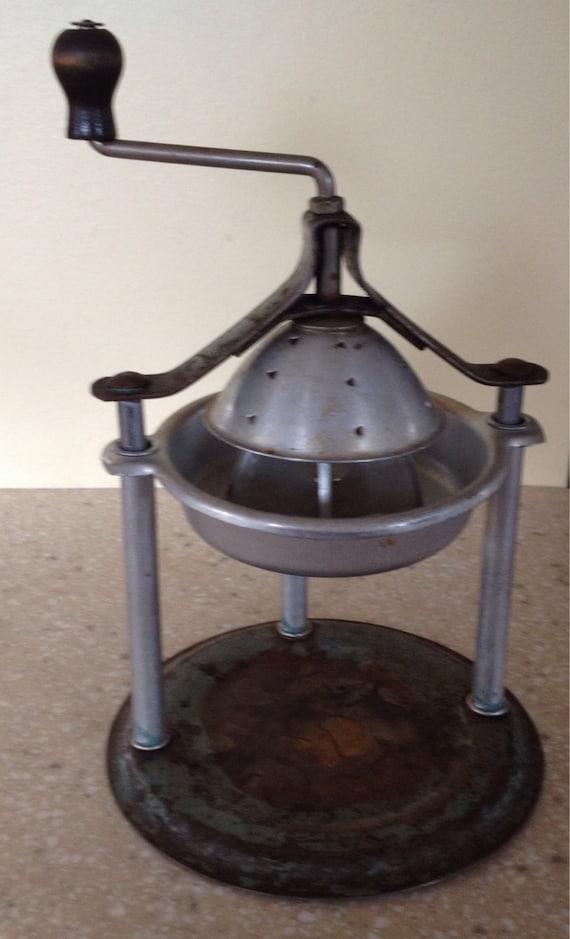 Vintage Manual Citrus Press