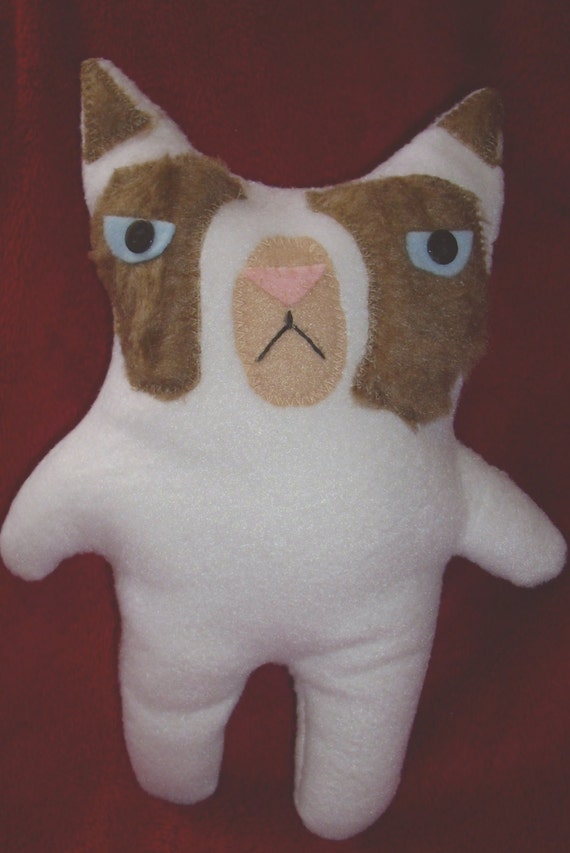 stuffed grumpy cat