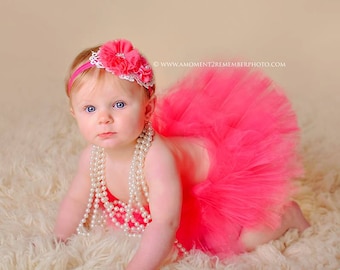 Hot Pink Fuschia newborn tutu with vintage style headband....newborn tutu, baby tutu, birthday tutu, newborn photography prop