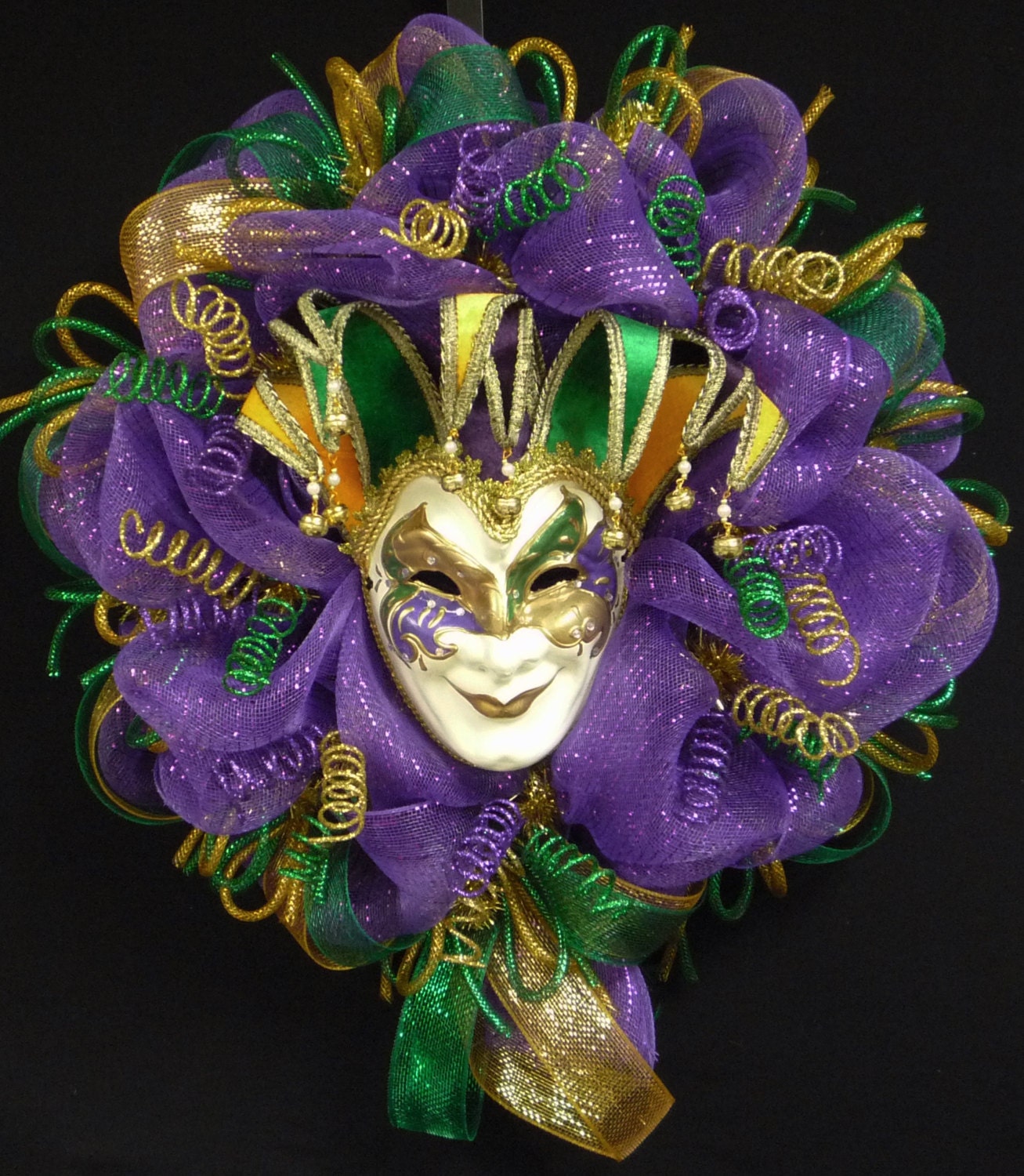 mardi gras mask for wreath