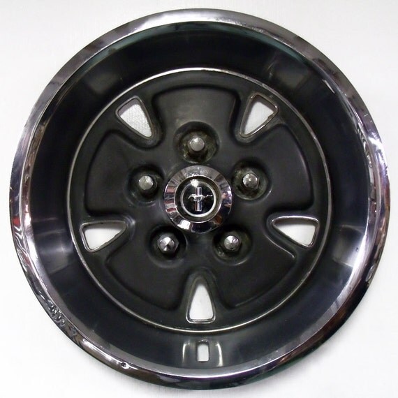 Vintage ford mustang hubcaps #9