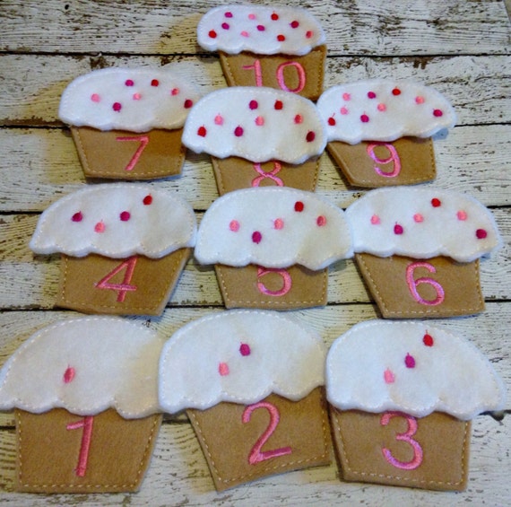 Felt Counting Cupcake Number Match Activity/Handcrafted/Learning Tool/Educational/Numbers/Counting/Birthday/Holiday Gift
