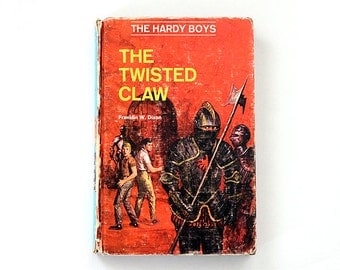 hardy boys the twisted claw He found inspiration for malone in the hardy boys classic, the twisted claw, which he received as a christmas present as a boy berry vividly remembers being. hardy boys the twisted claw He found inspiration for malone in the hardy boys classic, the twisted claw, which he received as a christmas present as a boy berry vividly remembers being.