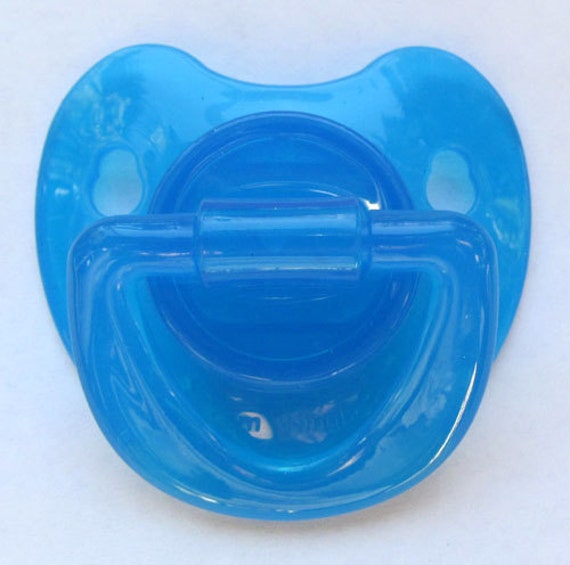 magnetic pacifier