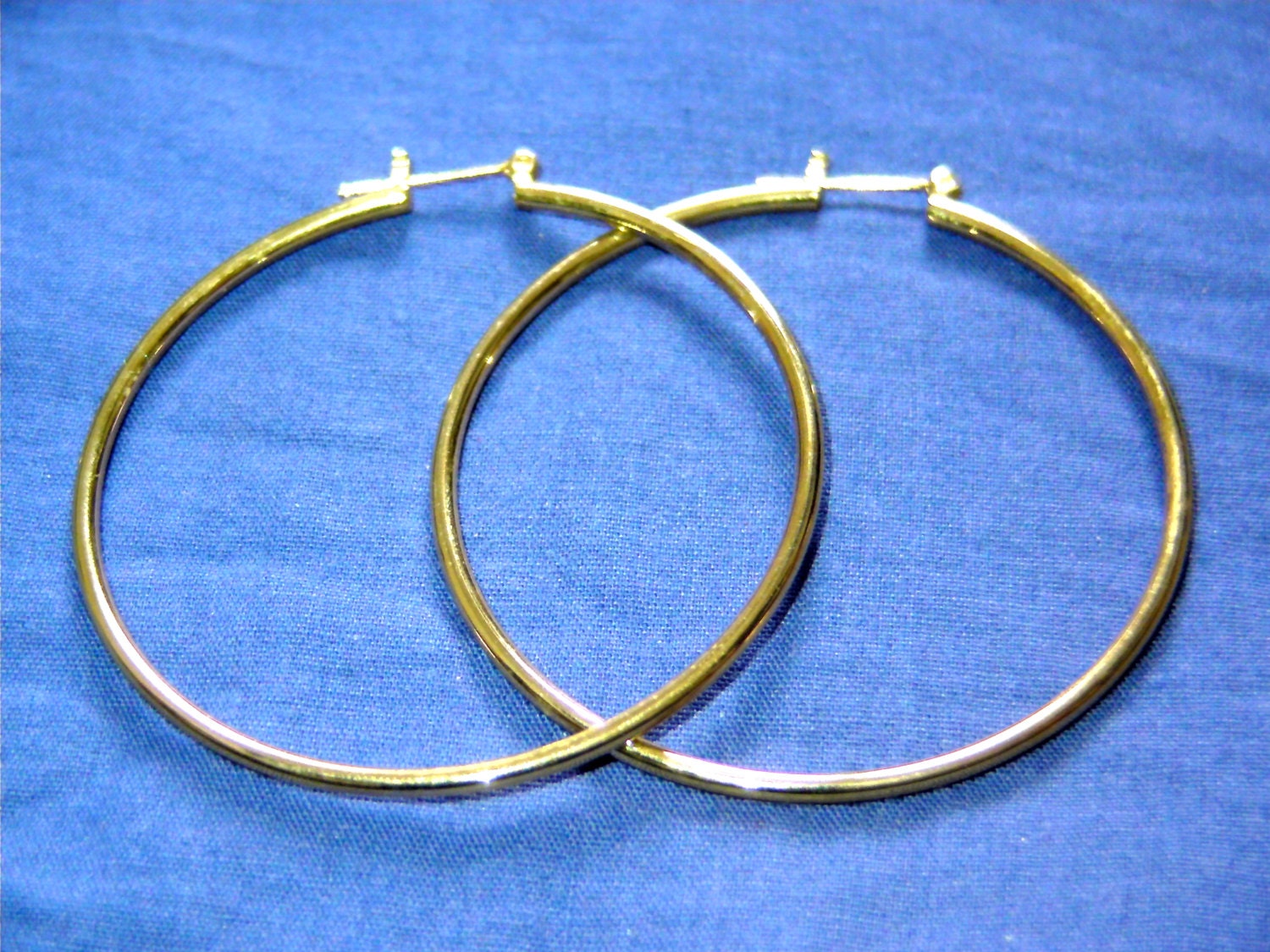 big hoop earringsvintage 80s by VintageJewelryNsmith on Etsy