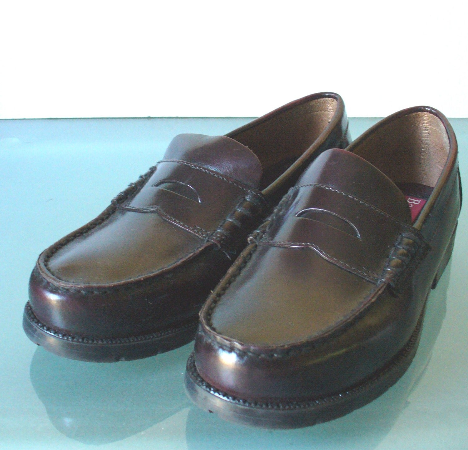 Vintage Bass Classic Oxblood Penny Loafers Size 6.5M